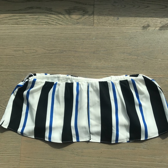 BNWT Forever 21 crop striped top - Picture 2 of 3